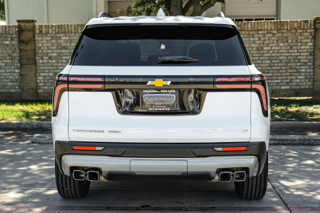 Used 2024 Chevrolet Traverse LT AWD/4WD image 19