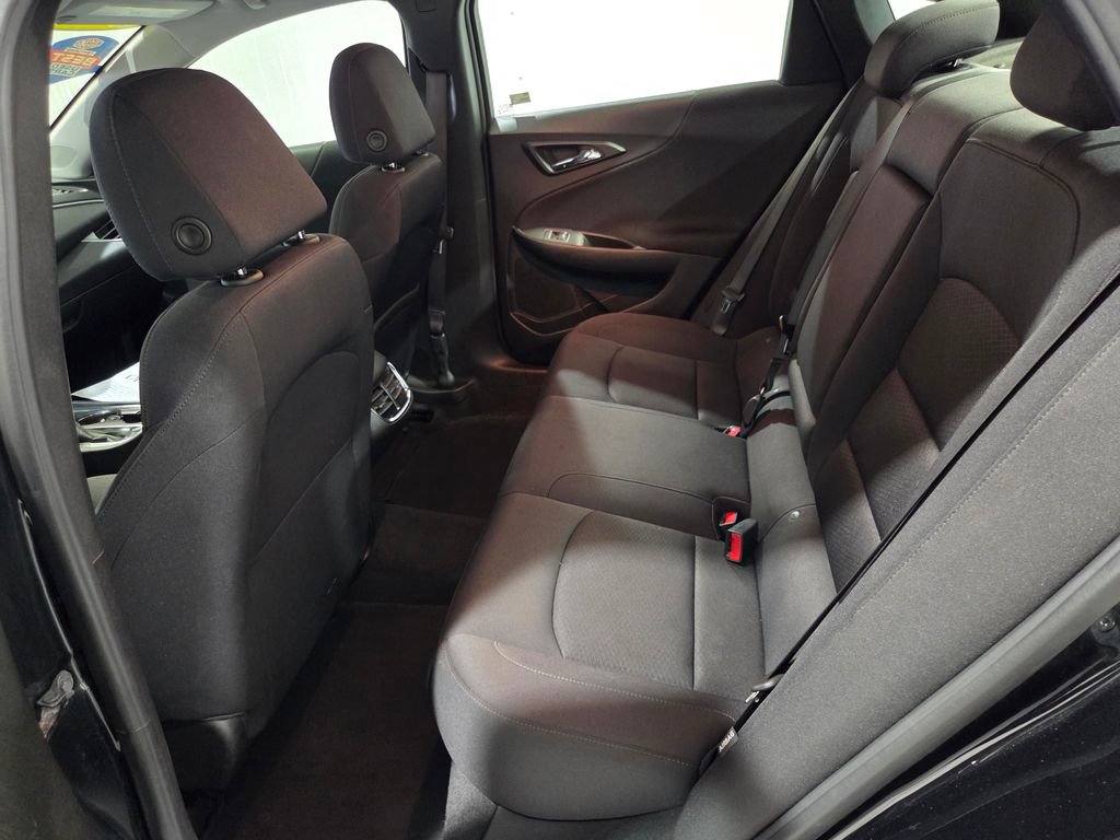 Used 2023 Chevrolet Malibu LT image 9