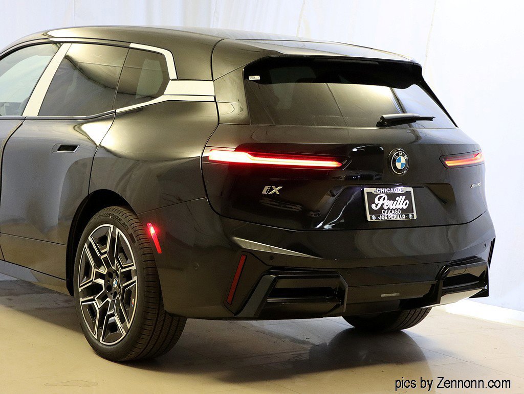 Used 2026 BMW iX xDrive45 w/ M Sport Package image 8