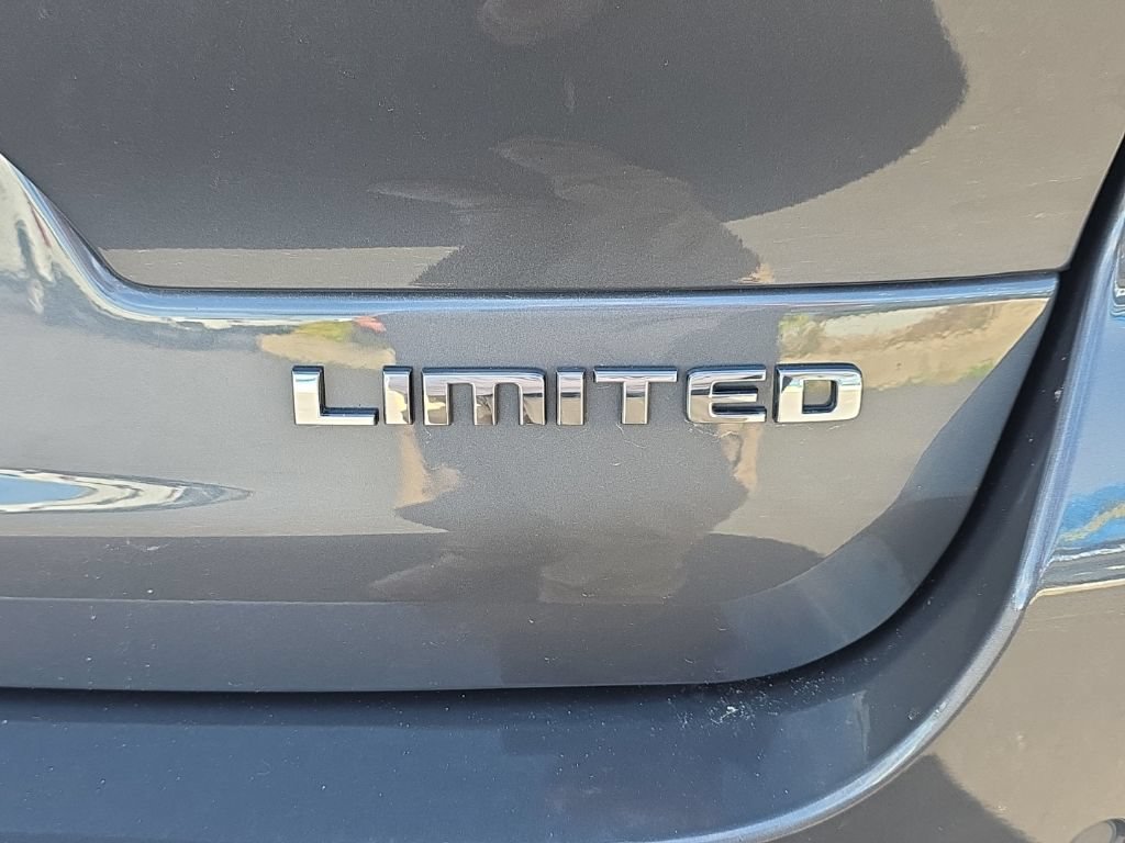 Used 2023 Jeep Grand Cherokee L Limited AWD/4WD image 18