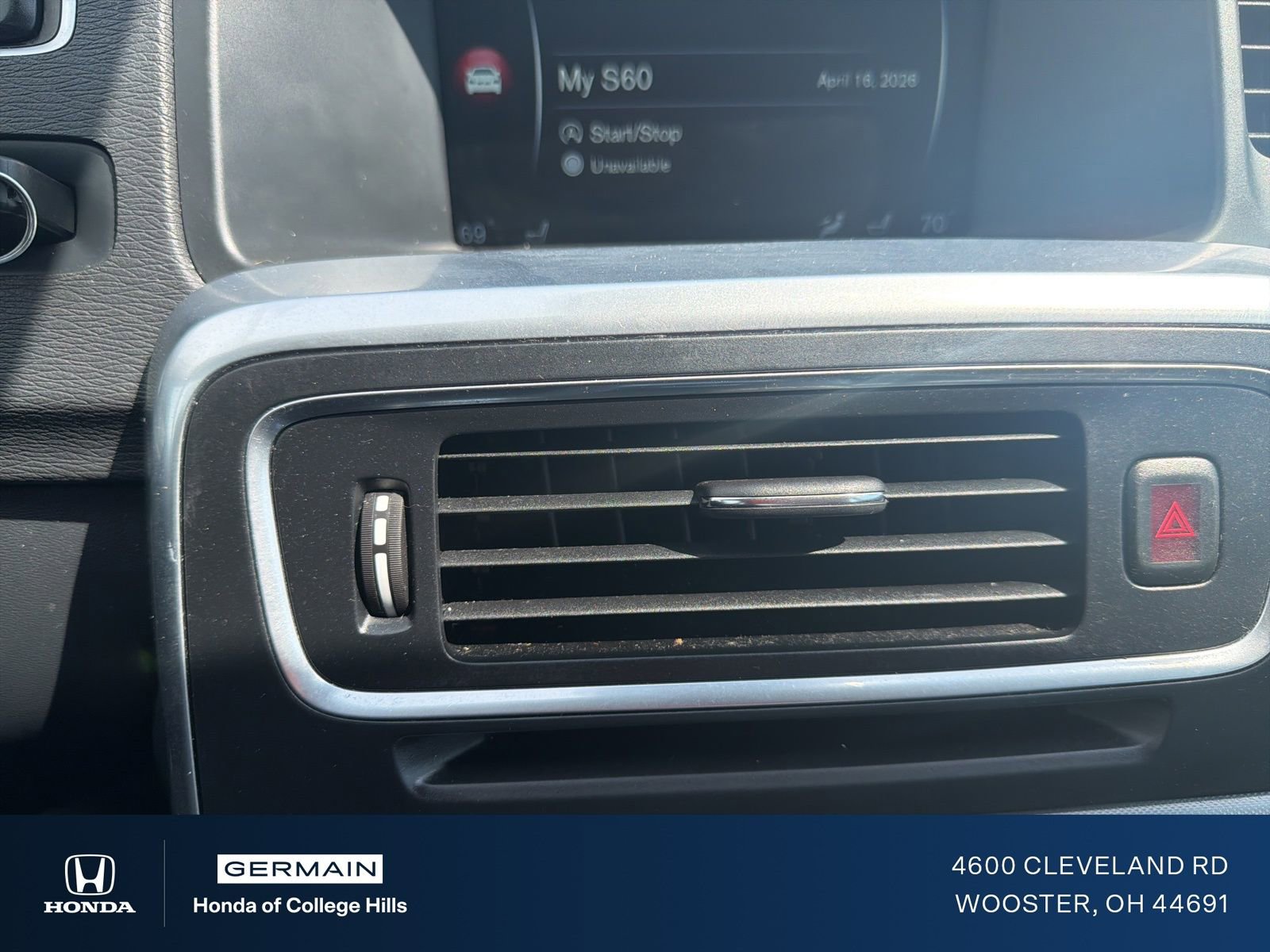 Used 2017 Volvo S60 T5 Dynamic image 19