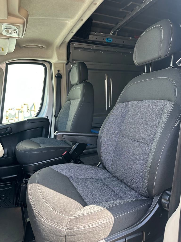 Used 2017 RAM ProMaster 1500 w/ Interior Convenience Group image 11