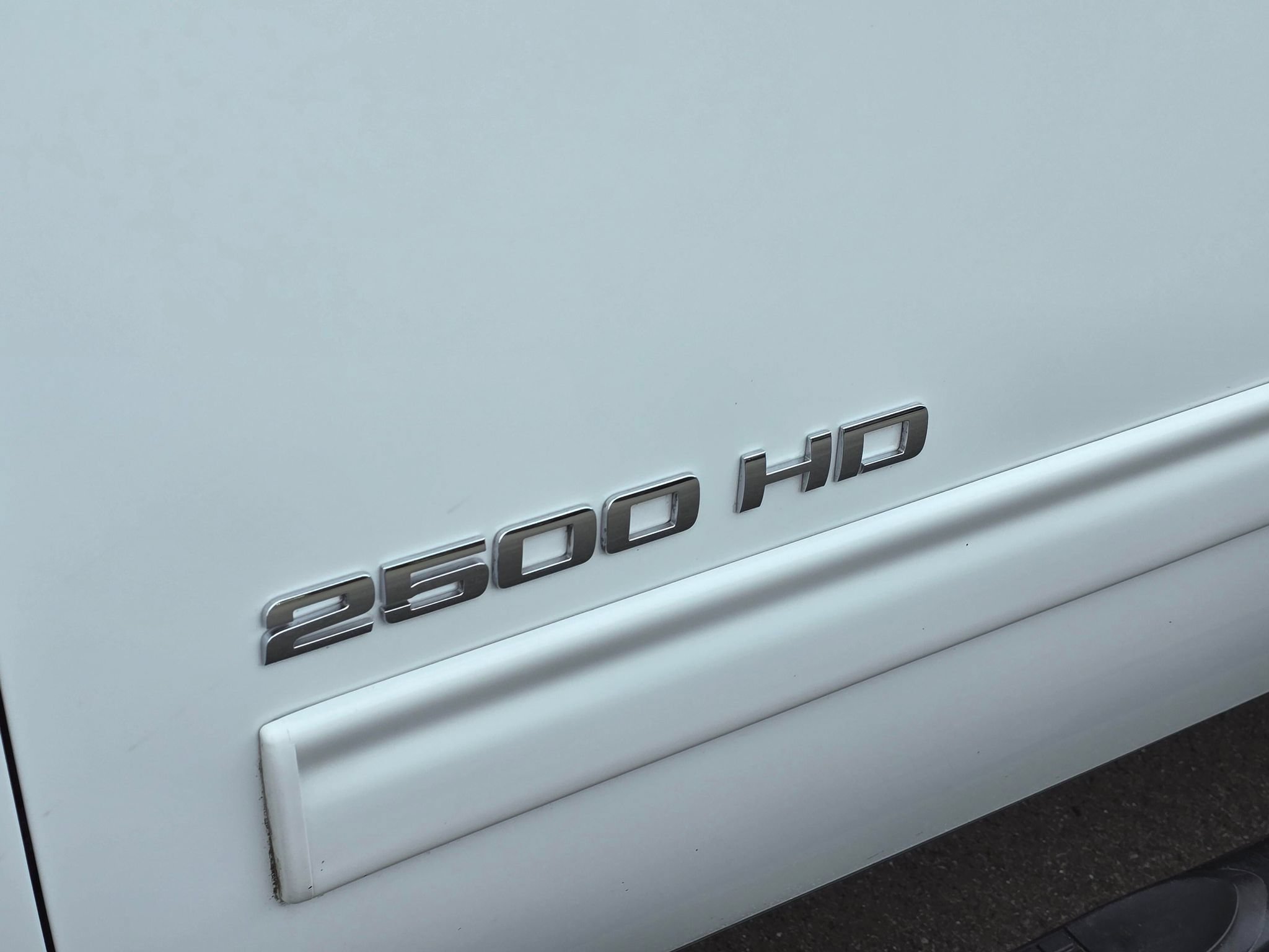 Used 2014 Chevrolet Silverado 2500 LT AWD/4WD image 13