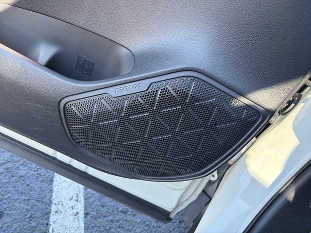 Certified 2021 Toyota RAV4 Limited AWD/4WD image 25