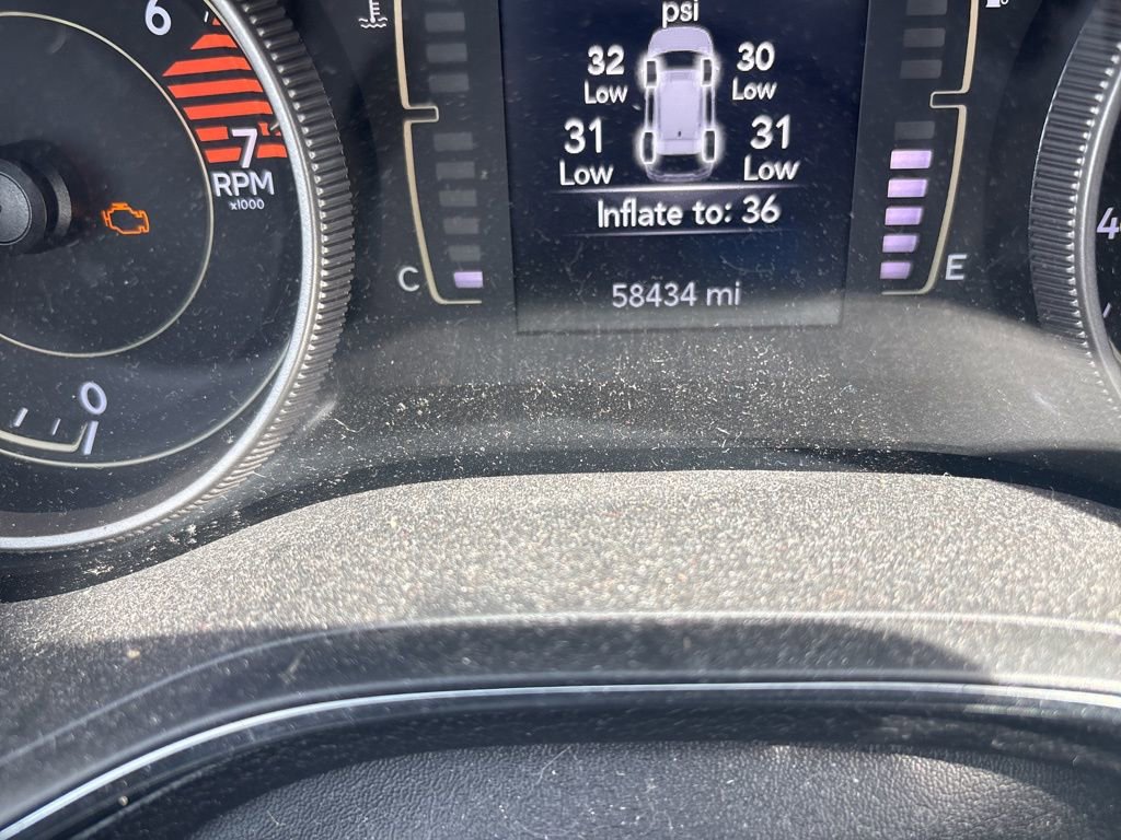 Used 2019 Jeep Cherokee Latitude Plus w/ Cold Weather Group image 13