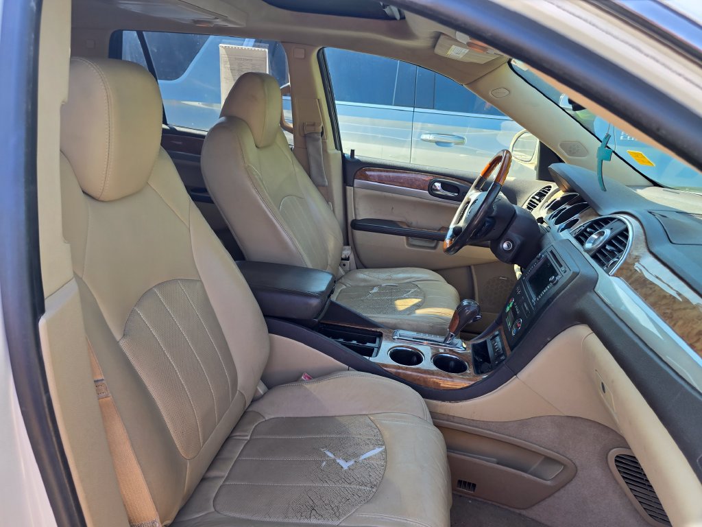 Used 2012 Buick Enclave Premium FWD image 4
