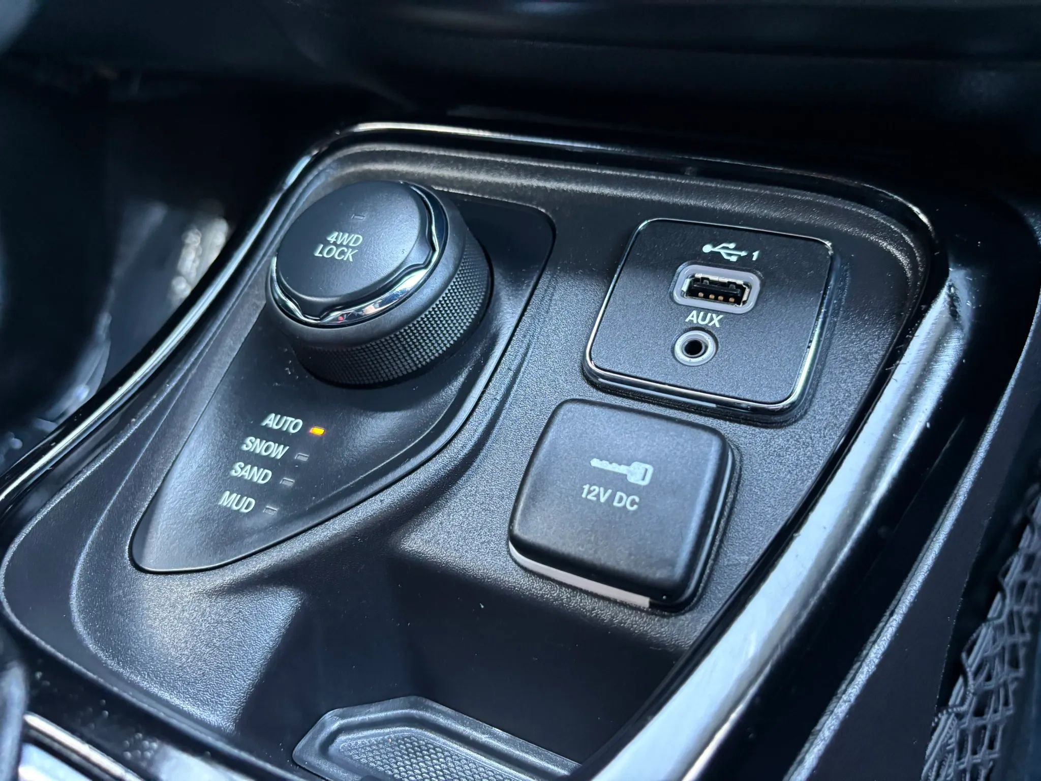 Used 2021 Jeep Compass Limited AWD/4WD image 40