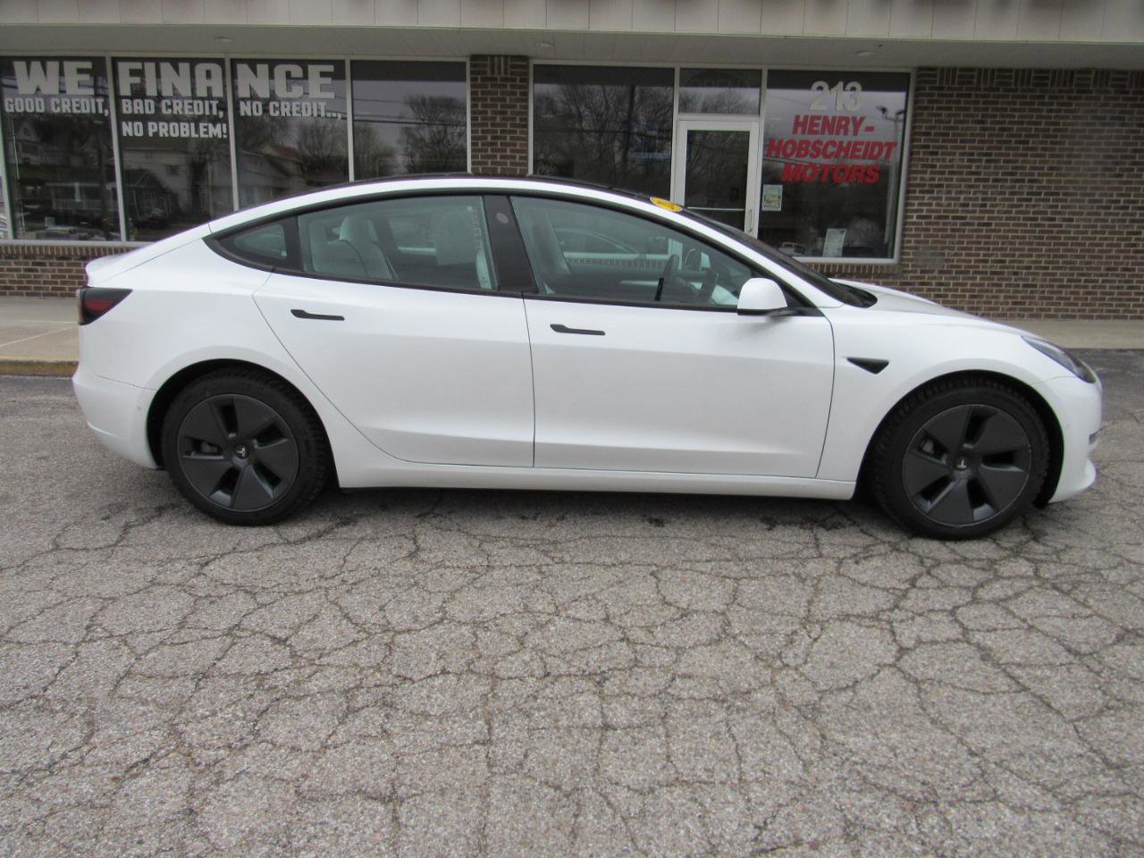Used 2022 Tesla Model 3 Long Range AWD/4WD image 7