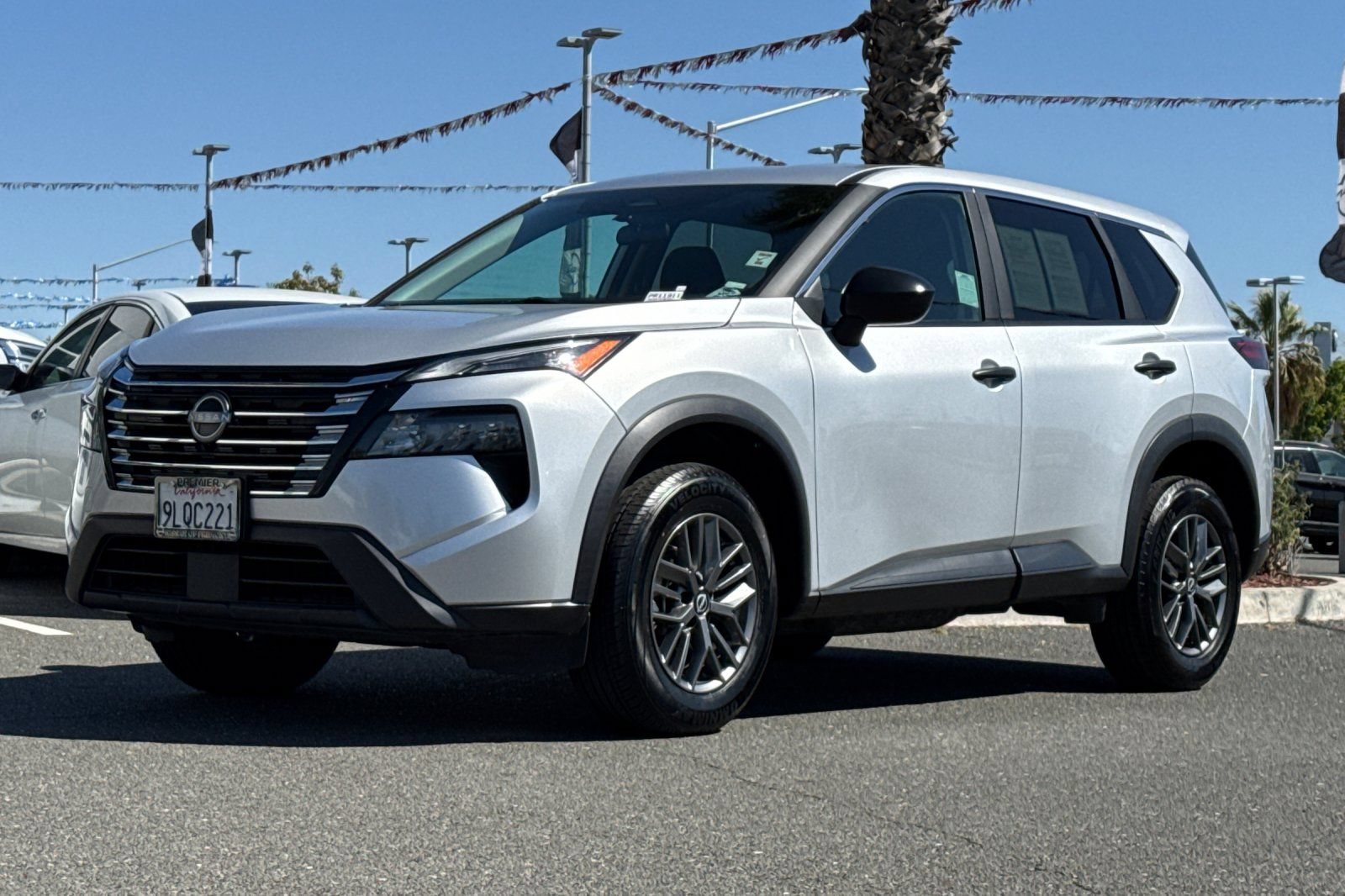 Certified 2024 Nissan Rogue S FWD image 8