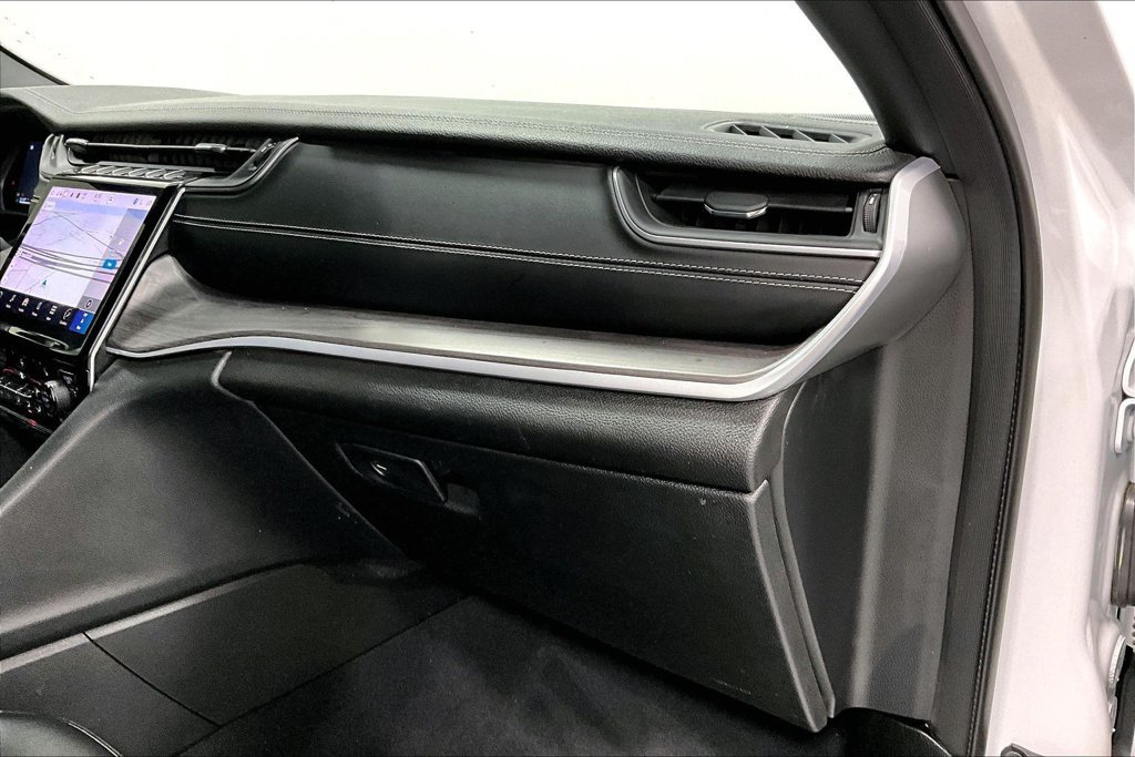 Used 2024 Jeep Grand Cherokee Limited RWD image 19
