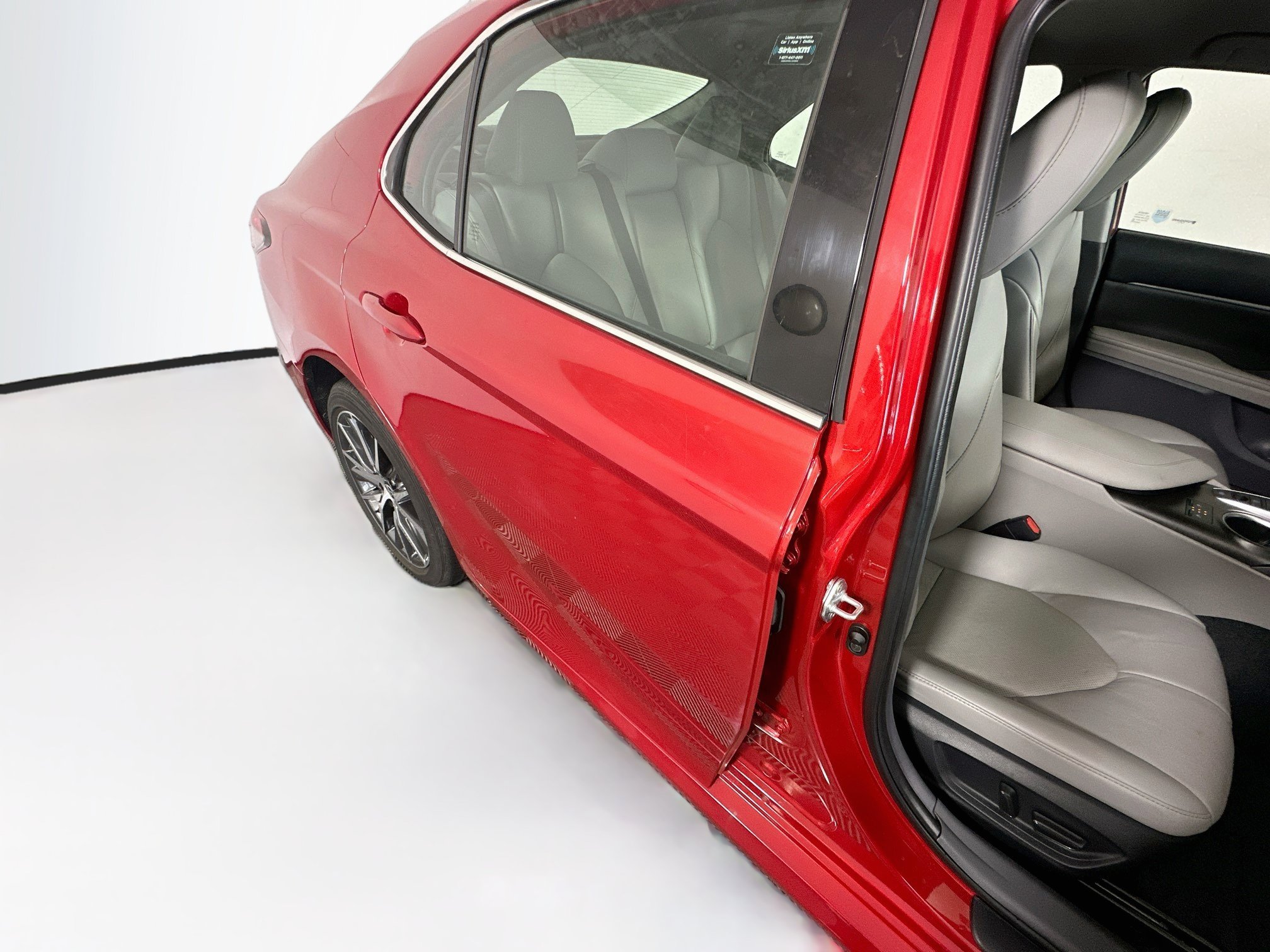 Used 2023 Toyota Camry XLE FWD image 28