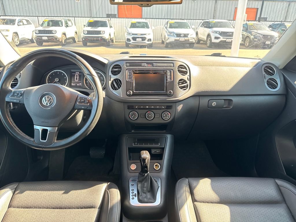 Used 2017 Volkswagen Tiguan S AWD/4WD image 12