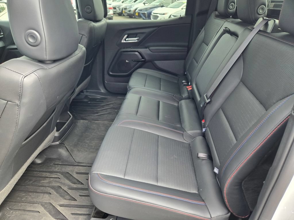 Used 2025 Chevrolet Silverado EV RST AWD/4WD image 10