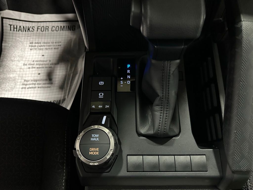 Used 2025 Toyota 4Runner SR5 image 27