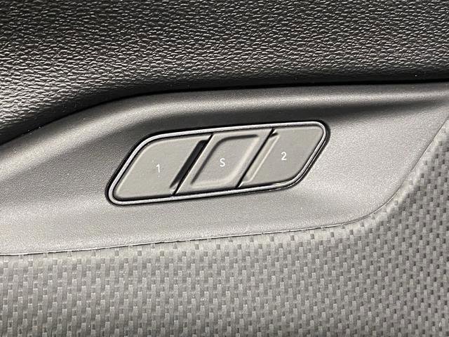 New 2026 Jeep Cherokee Overland w/ Trailer Tow Group image 30