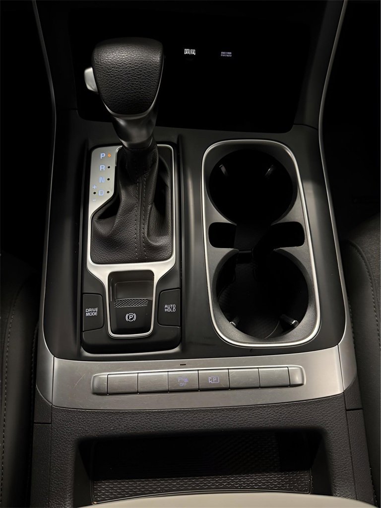 Used 2022 Kia Carnival LX image 23