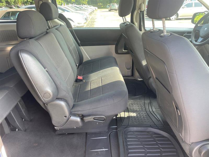 Used 2008 Dodge Grand Caravan SE FWD image 13