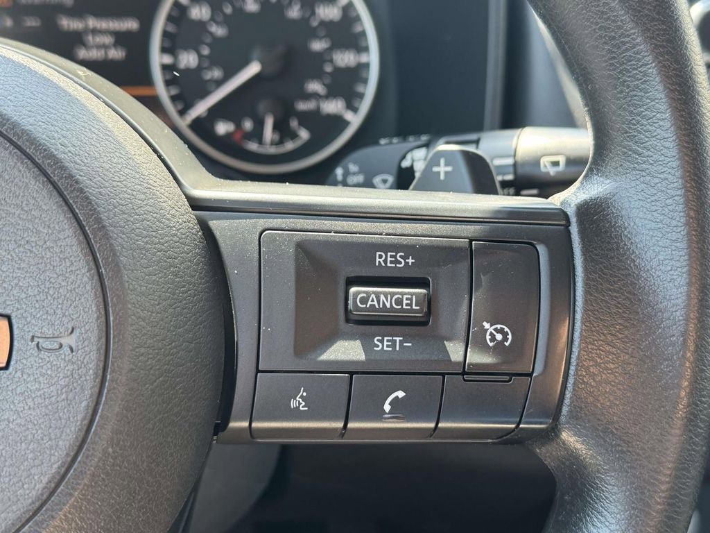 Used 2023 Nissan Rogue S AWD/4WD image 23