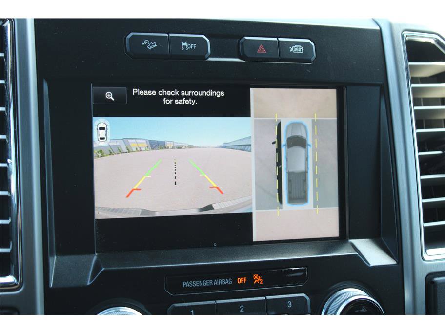 Used 2015 Ford F150 Platinum w/ Technology Package image 29