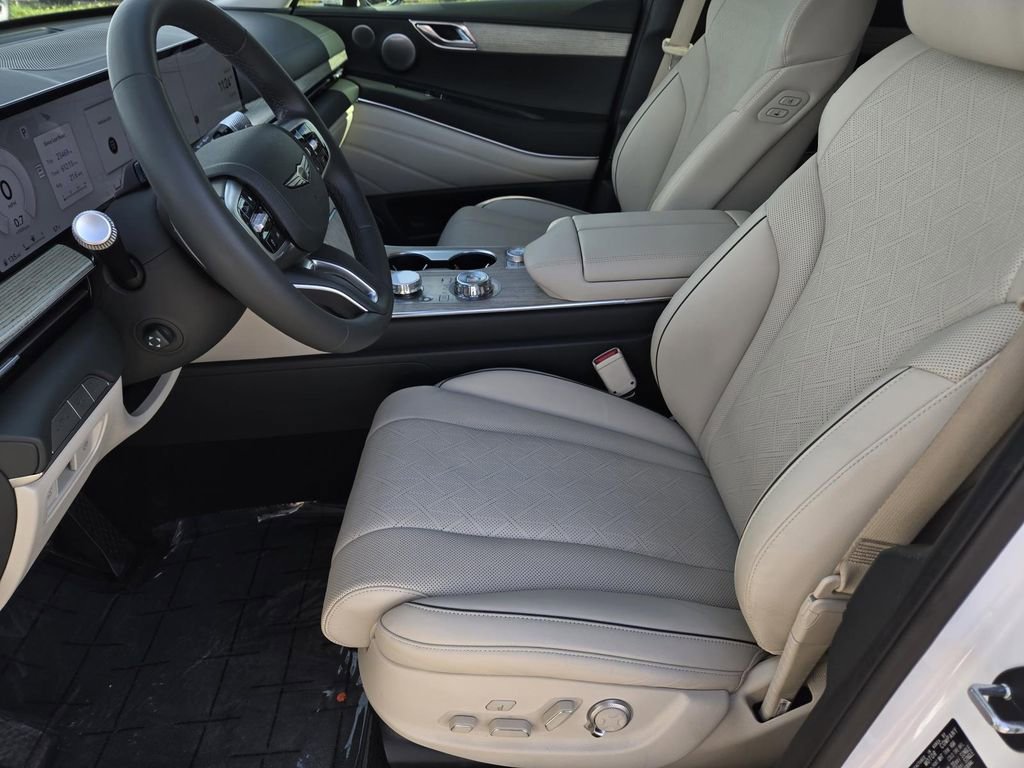 Used 2025 Genesis GV80 3.5T Advanced image 16