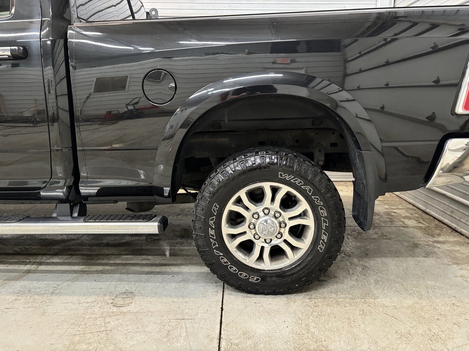 Used 2018 RAM 2500 Laramie w/ Snow Chief Group image 6