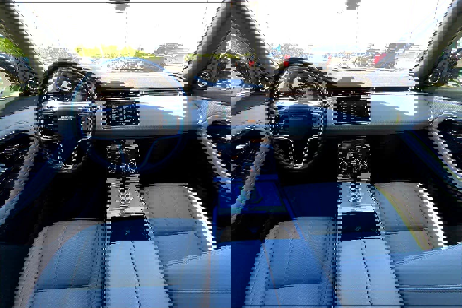 Used 2022 Land Rover Range Rover Evoque S image 16