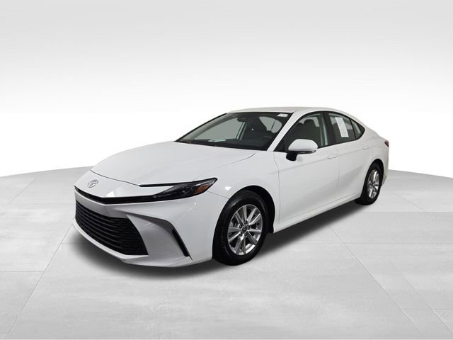 Used 2025 Toyota Camry LE FWD image 2