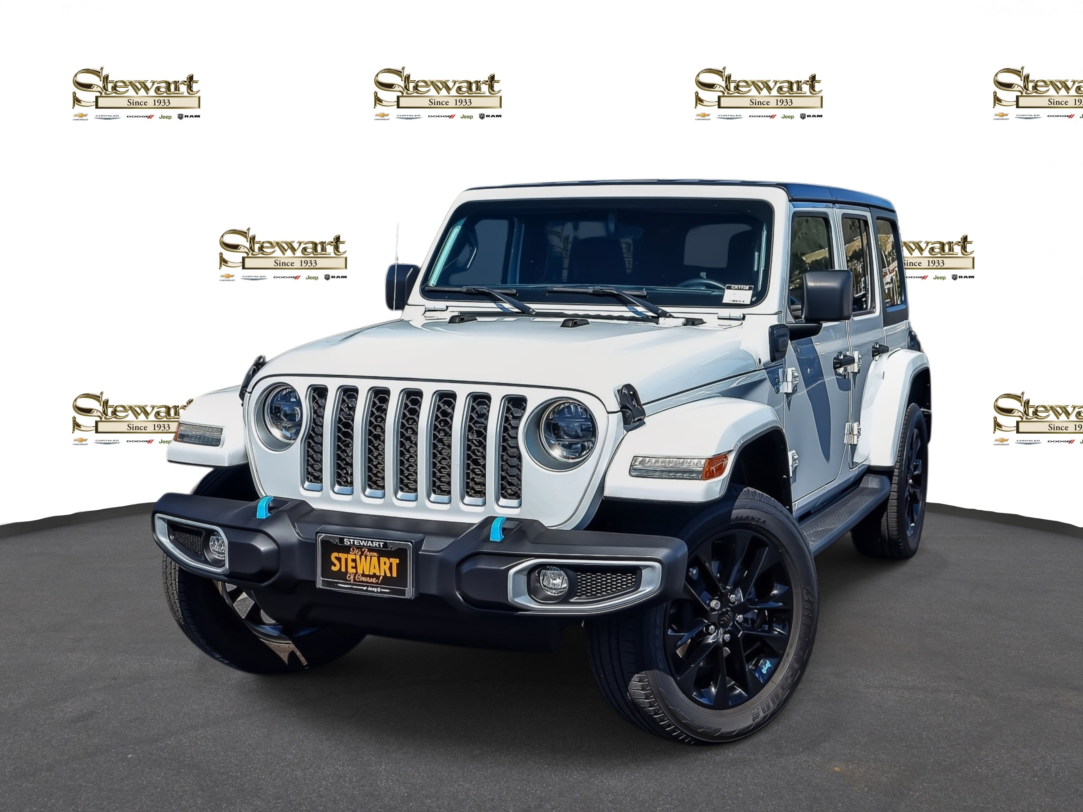 Used 2023 Jeep Wrangler Sahara w/ Cold Weather Group image 1