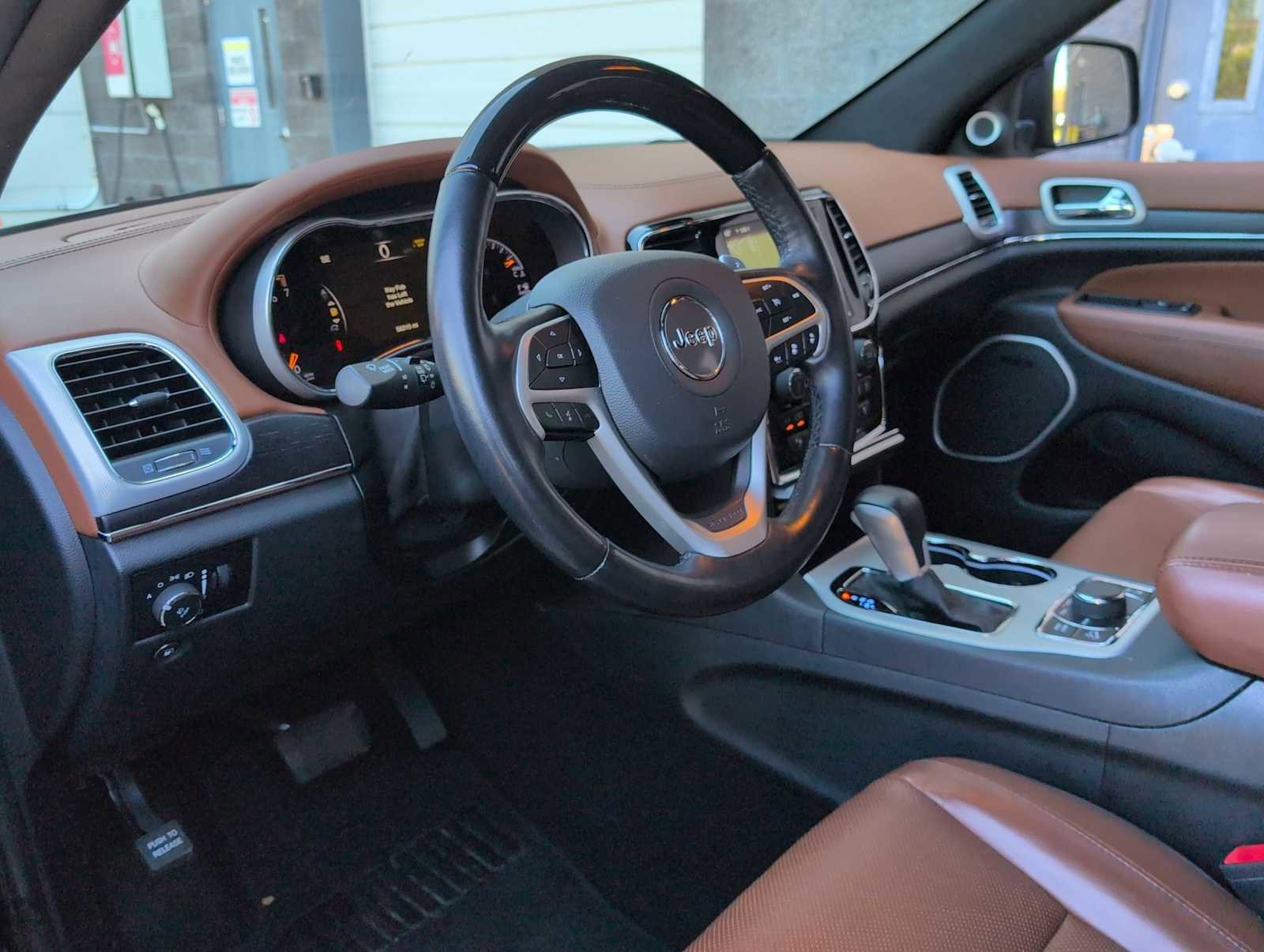 Used 2020 Jeep Grand Cherokee Summit w/ Platinum Series Group image 10