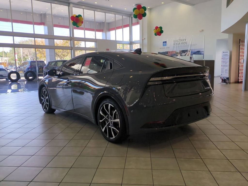 New 2026 Toyota Prius Plug-In Hybrid image 7