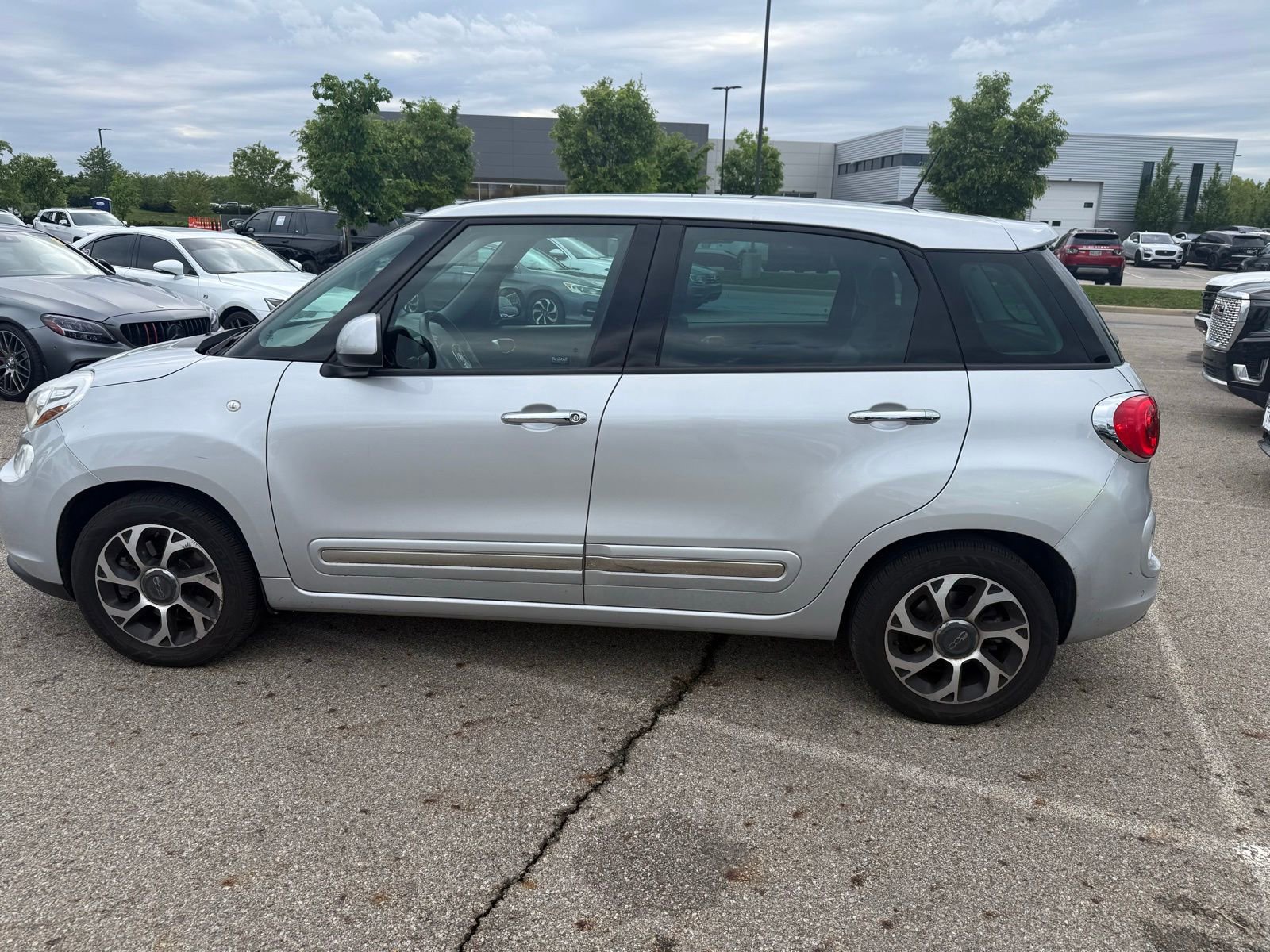 Used 2014 FIAT 500L Lounge FWD image 7