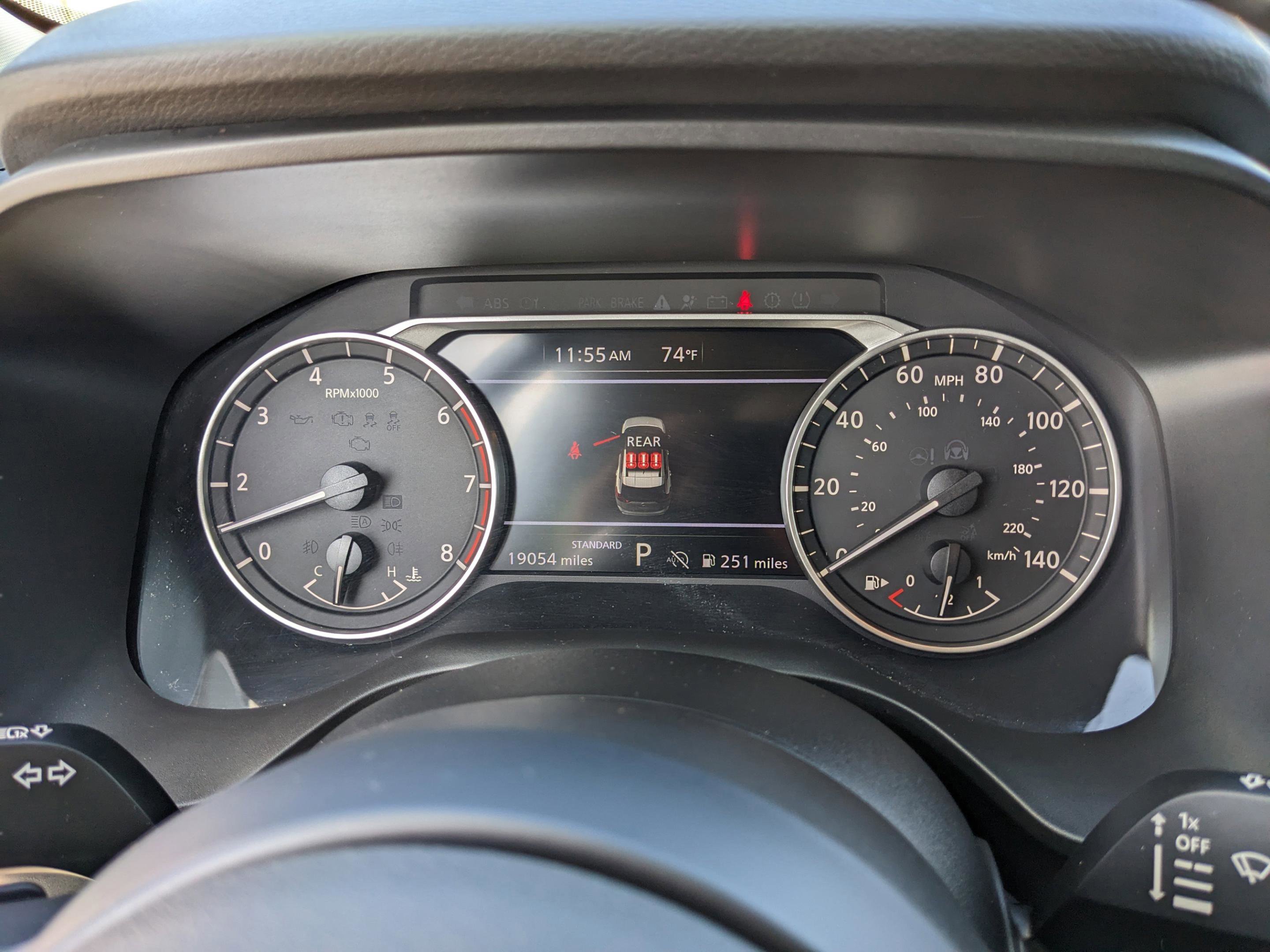 Used 2024 Nissan Rogue SV w/ SV Premium Package image 29