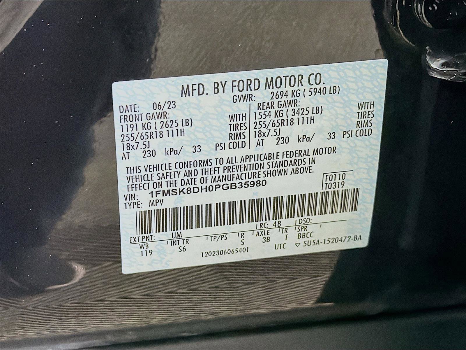 Used 2023 Ford Explorer XLT w/ Equipment Group 202A AWD/4WD image 31