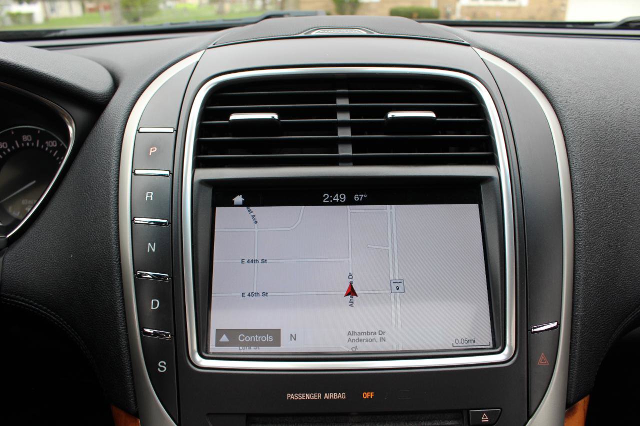 Used 2016 Lincoln MKX Reserve w/ Climate Package image 25