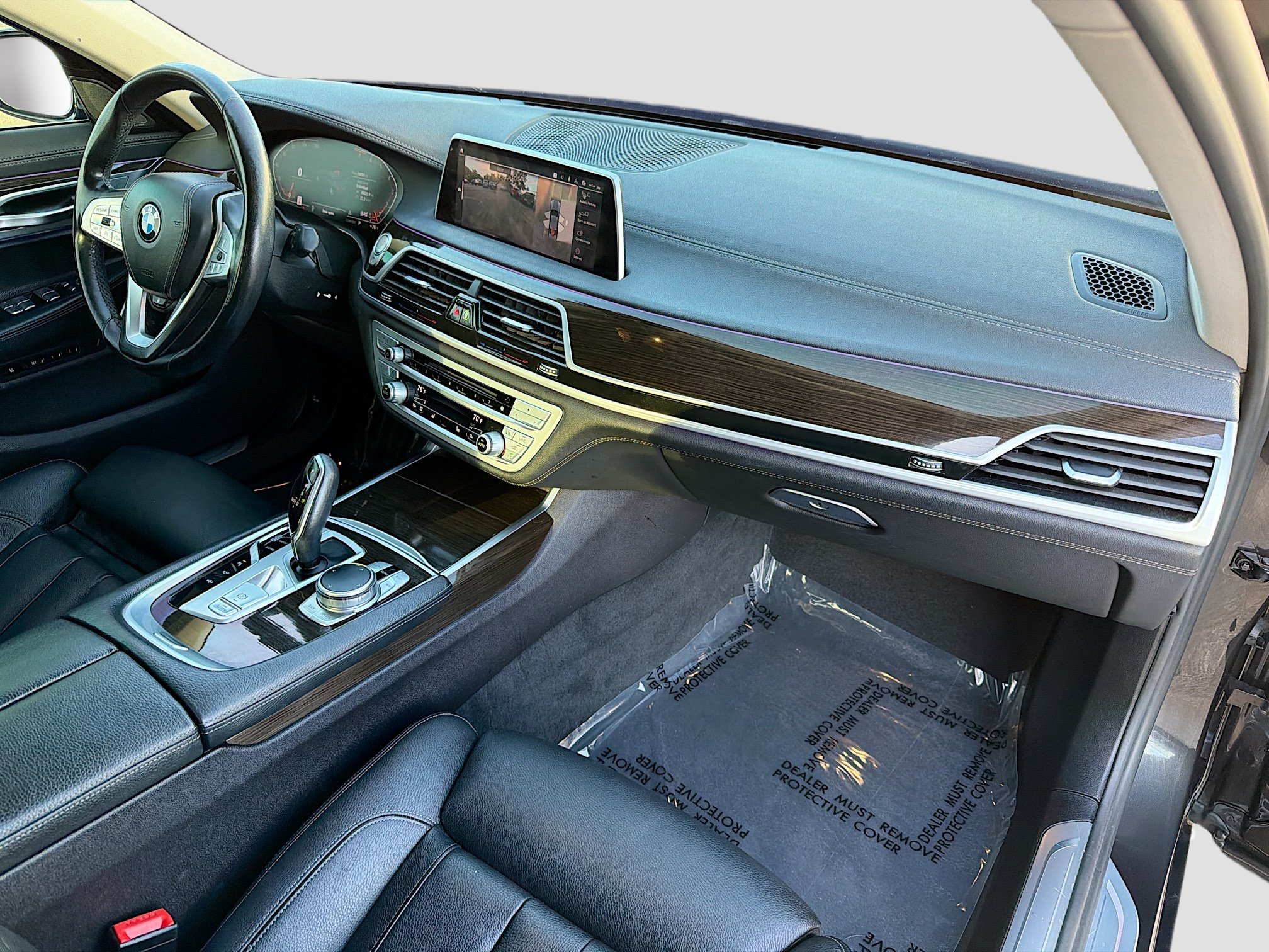 Used 2020 BMW 740i w/ Cold Weather Package RWD image 14
