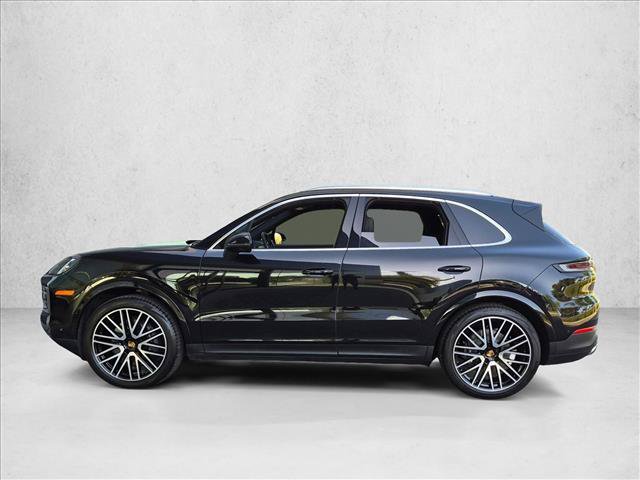 Used 2025 Porsche Cayenne AWD/4WD image 9