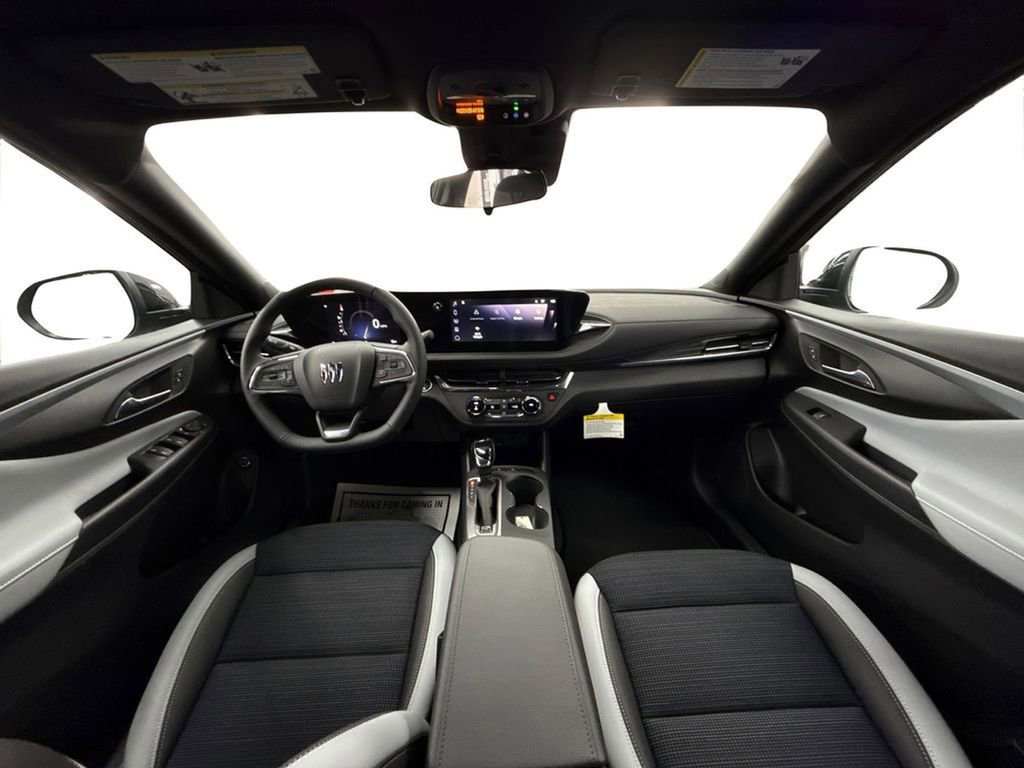 Used 2025 Buick Envista Preferred w/ Convenience I Package image 18