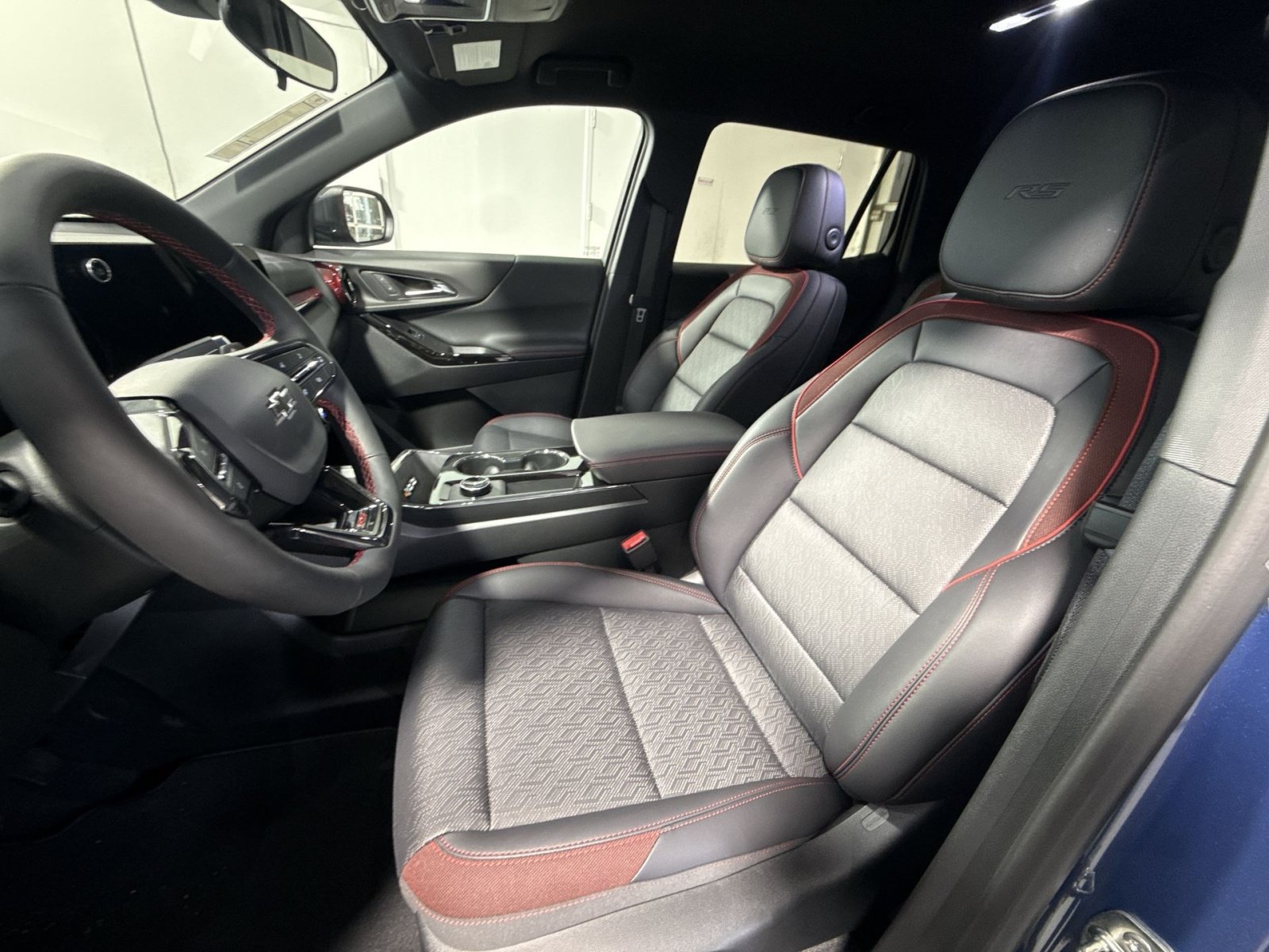 New 2027 Chevrolet Equinox RS FWD image 14