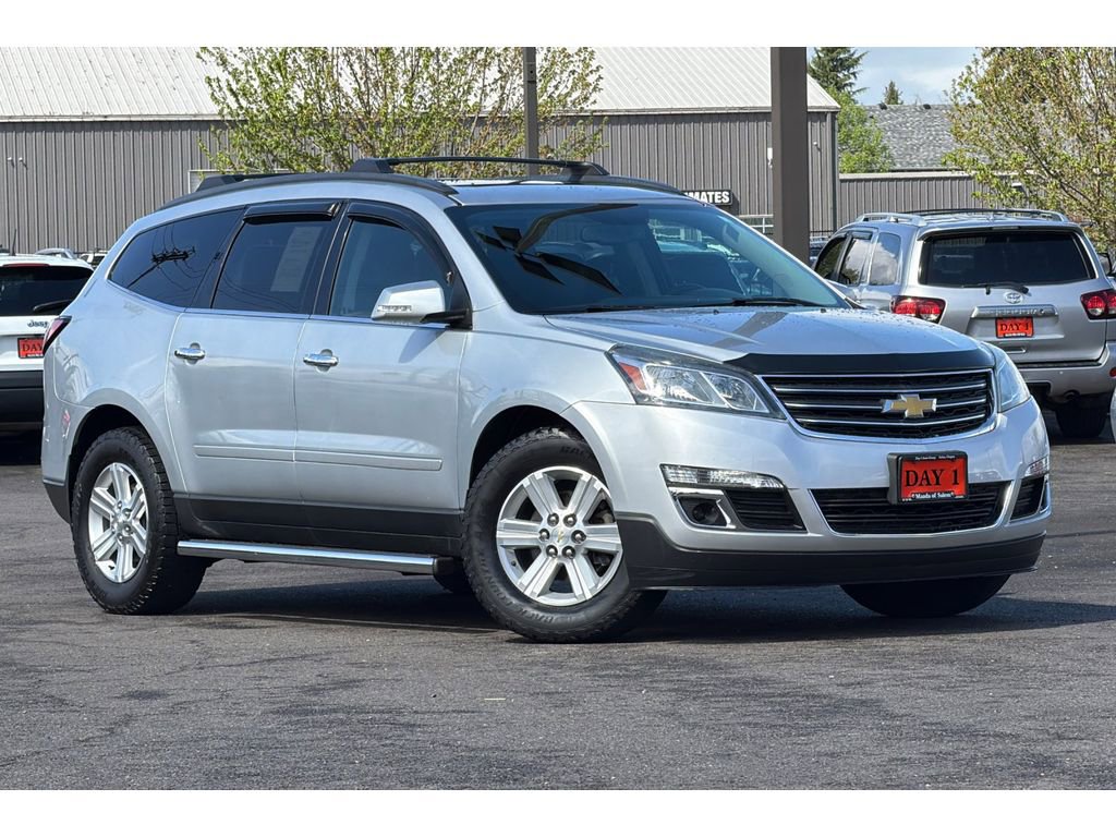 Used 2014 Chevrolet Traverse LT w/ LPO, 'HIT The Road' Package image 2