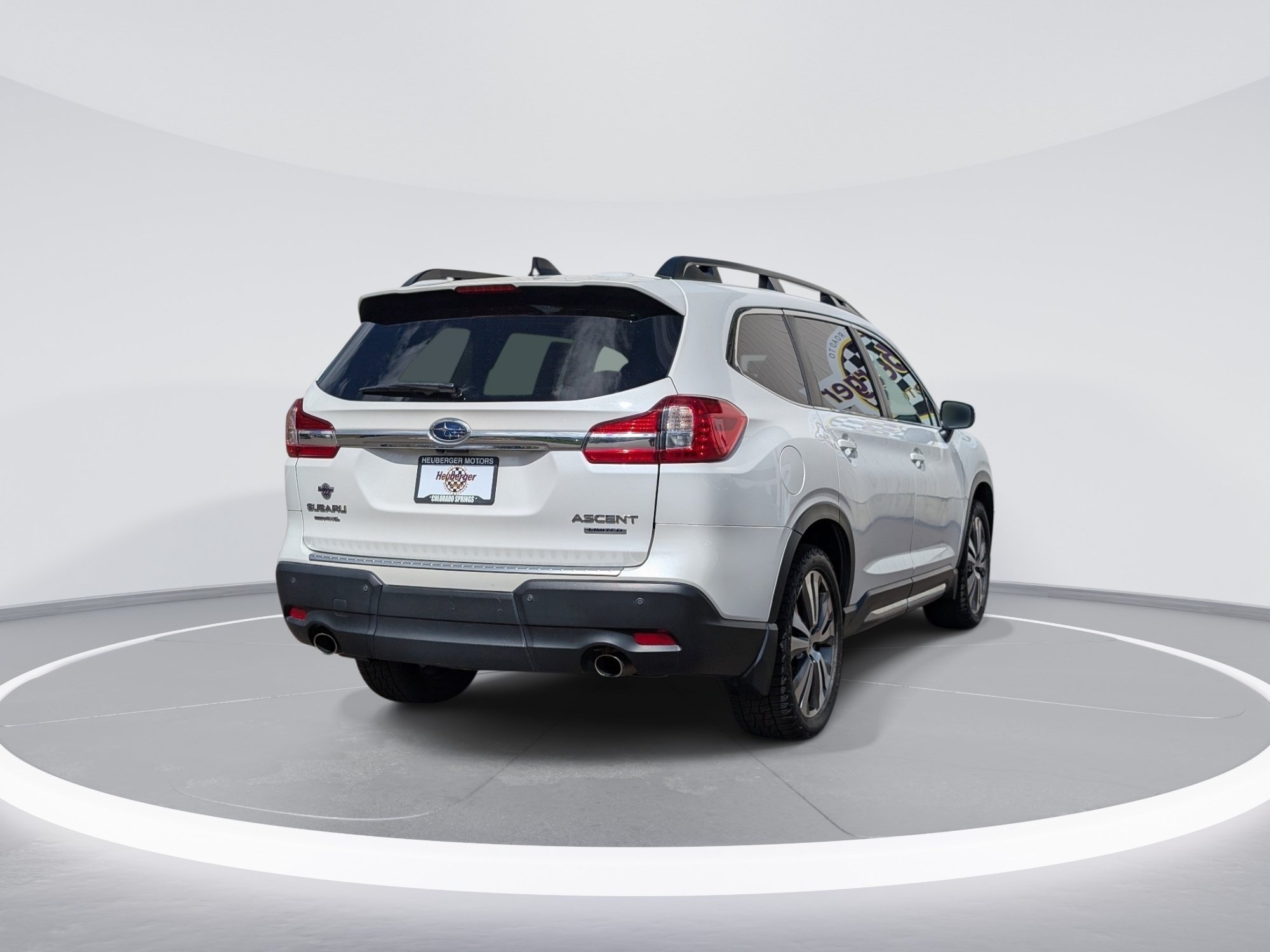 Used 2022 Subaru Ascent Limited w/ Technology Package AWD/4WD image 7