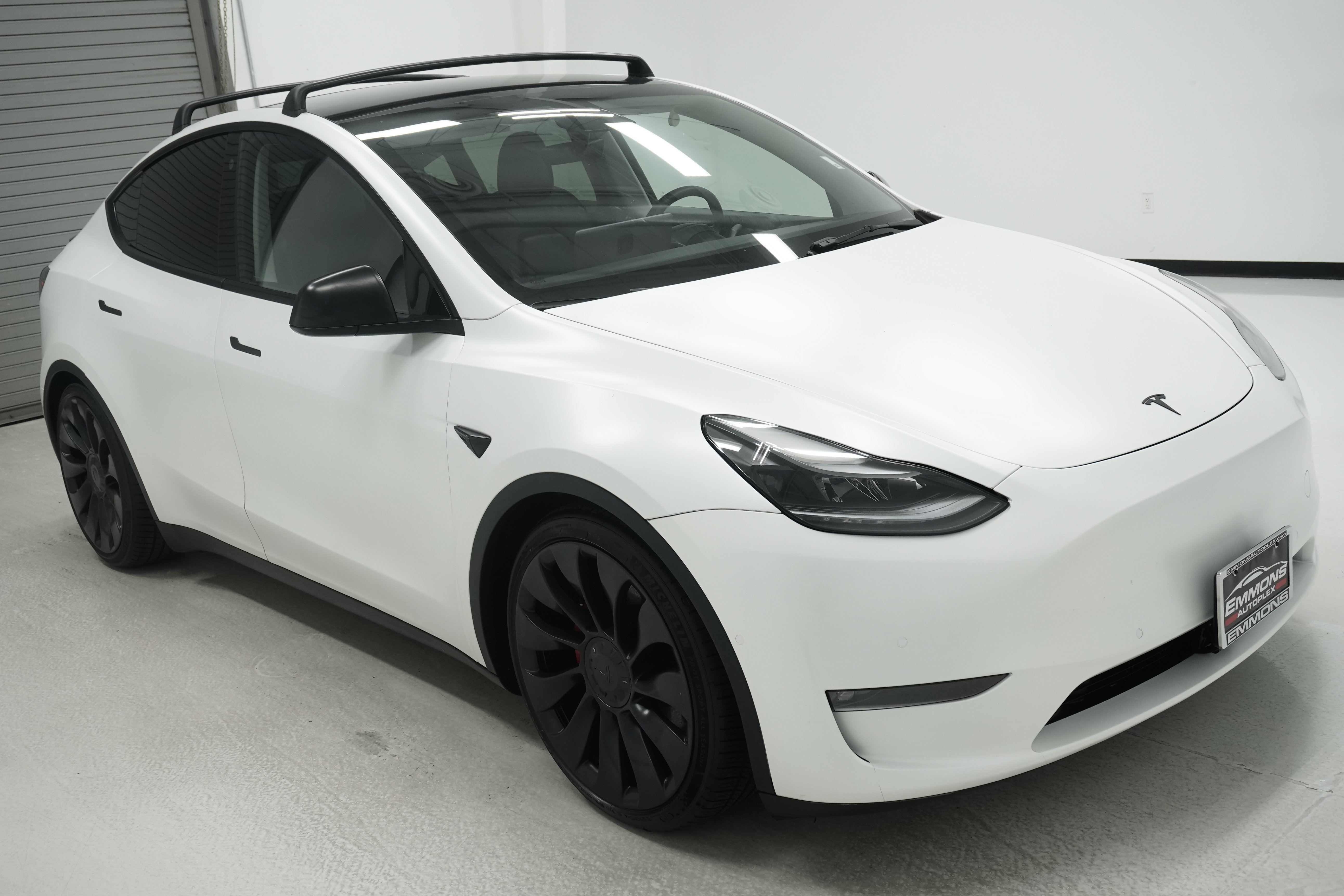 Used 2022 Tesla Model Y Performance AWD/4WD image 3