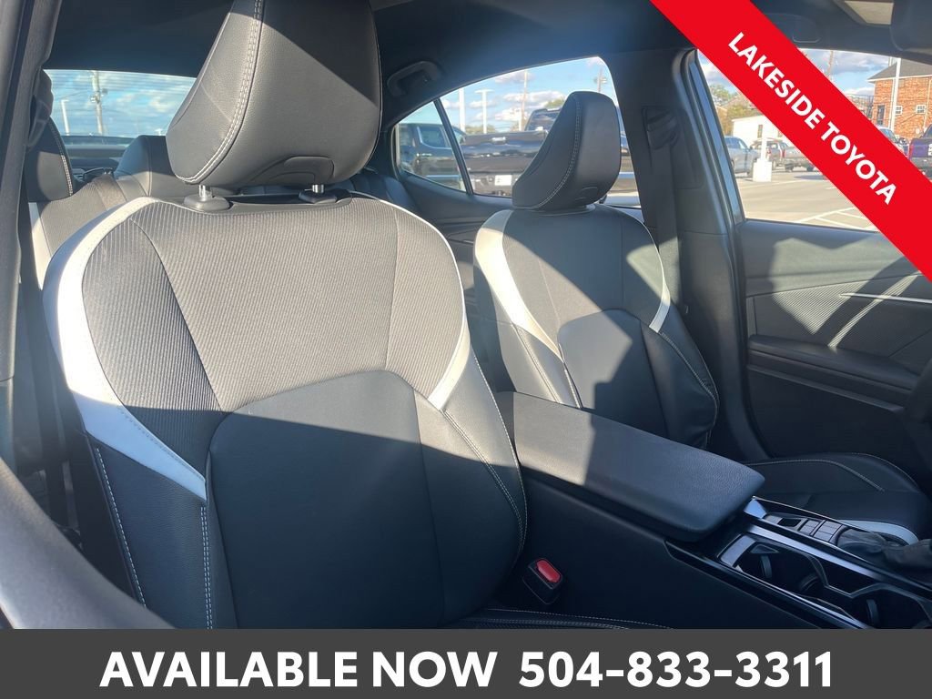 Used 2025 Toyota Camry SE image 14