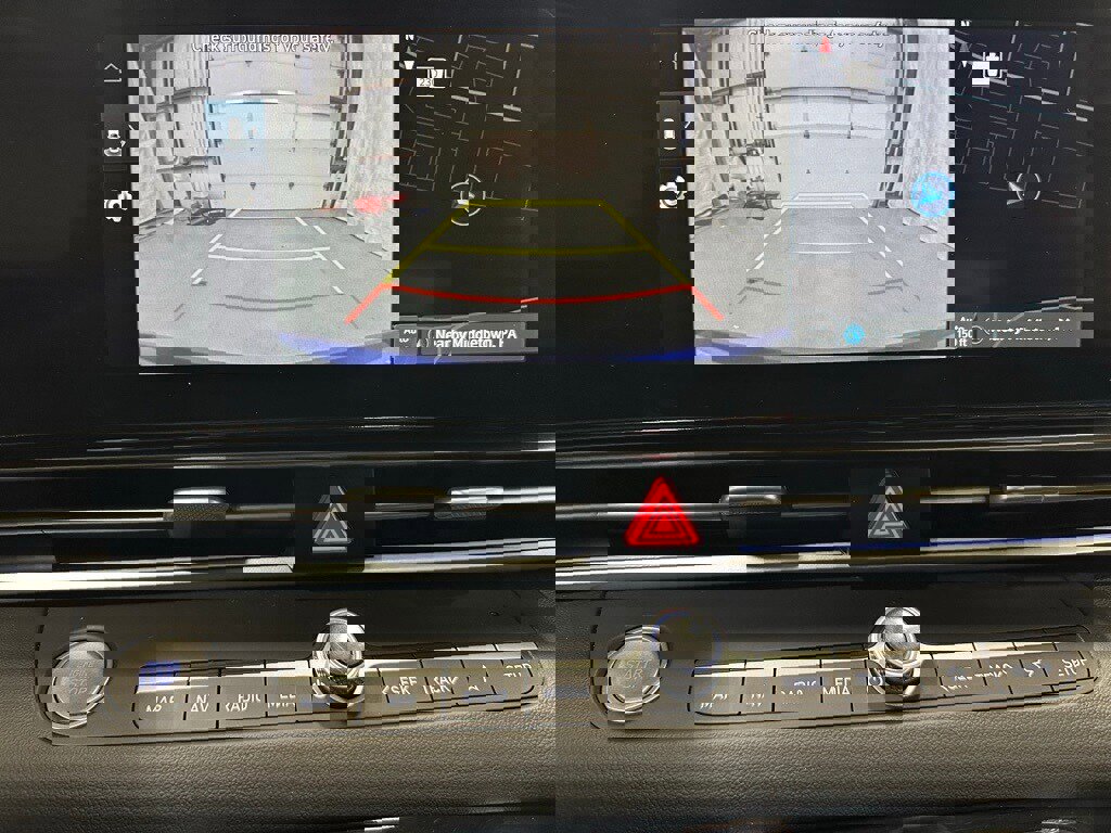 Used 2025 Hyundai Elantra SEL w/ Cargo Package image 35