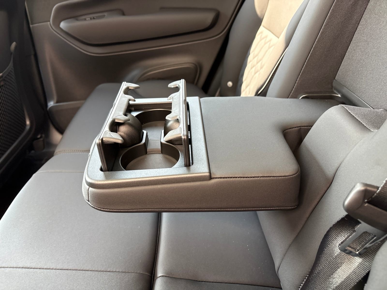 New 2026 Volvo XC90 B6 Plus w/ Protection Package Premier image 32