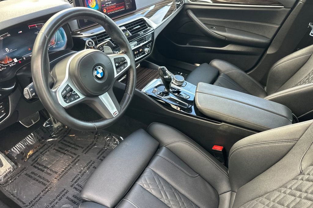 Used 2023 BMW 530i w/ M Sport Package RWD image 9
