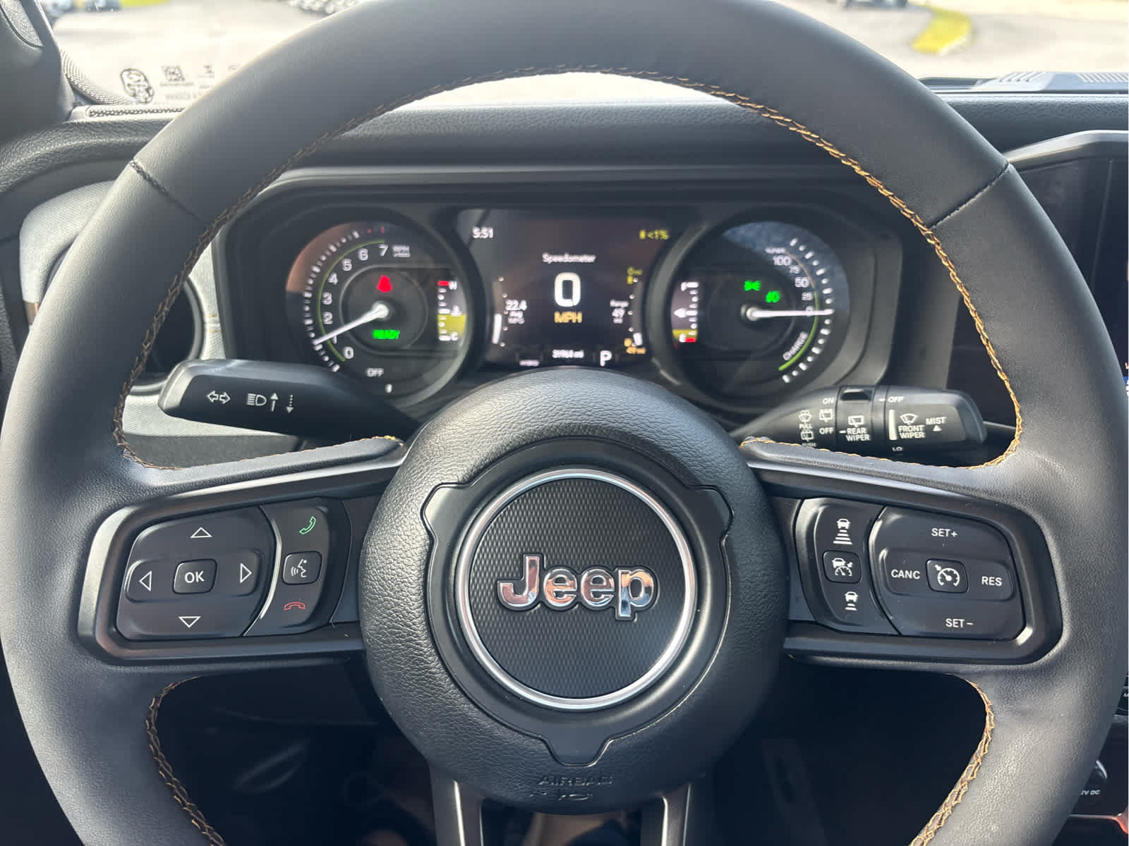 Used 2024 Jeep Wrangler Unlimited w/ Convenience Group AWD/4WD image 17