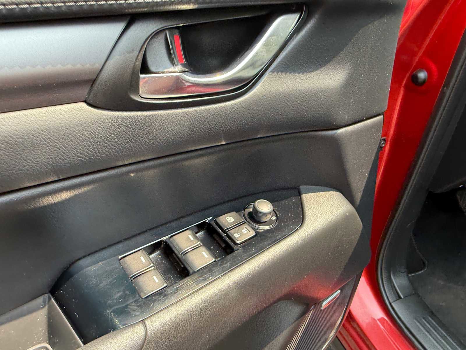 Used 2018 MAZDA CX-5 Touring w/ Preferred Equipment Package image 14