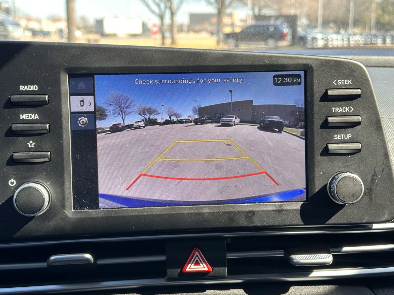 Used 2025 Hyundai Elantra Blue image 33