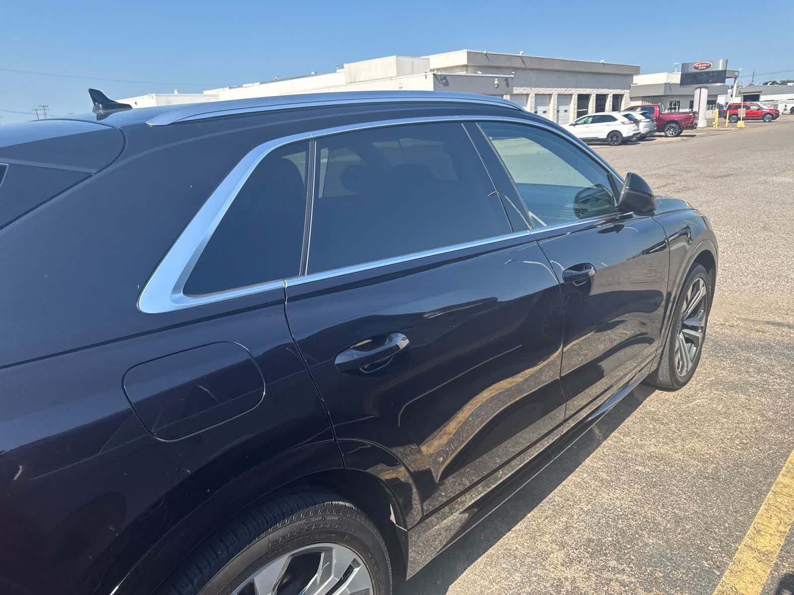 Used 2019 Audi Q8 Prestige AWD/4WD image 11