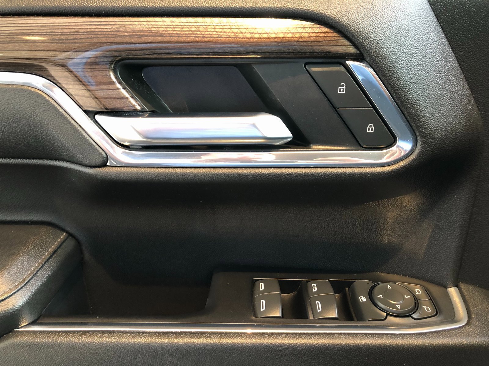 Certified 2024 Chevrolet Silverado 1500 LT image 35